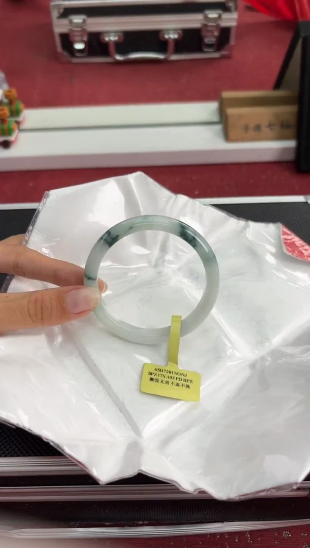 翡翠手镯未镶嵌3手镯