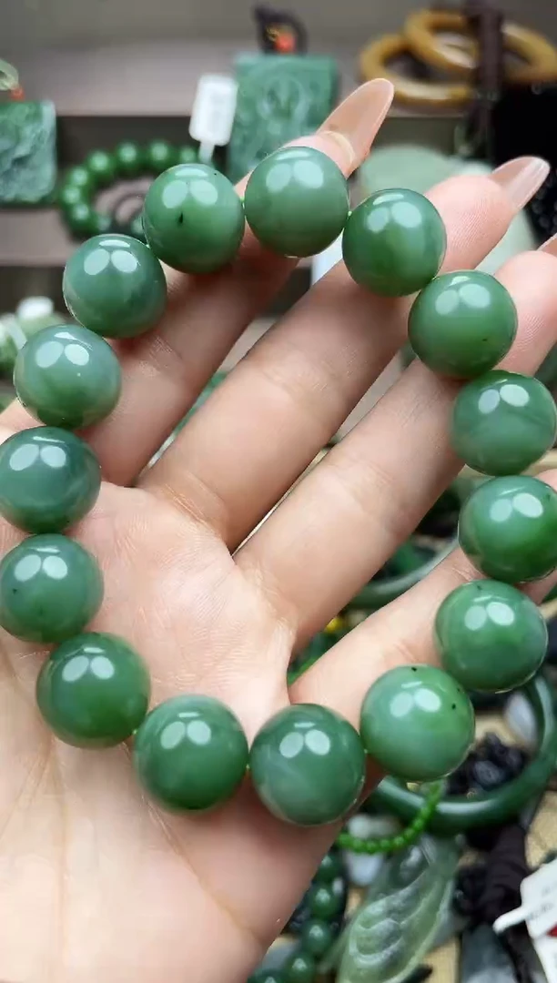 颈饰未镶嵌和田玉未镶嵌和田玉吊坠多样性拍一发一