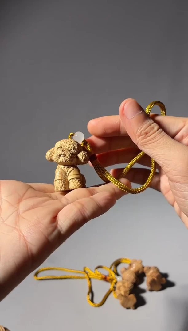 其他楠木（金丝楠）狗一只