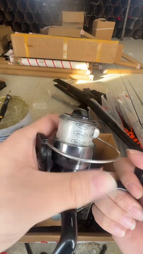 黑色带线纺车轮3000