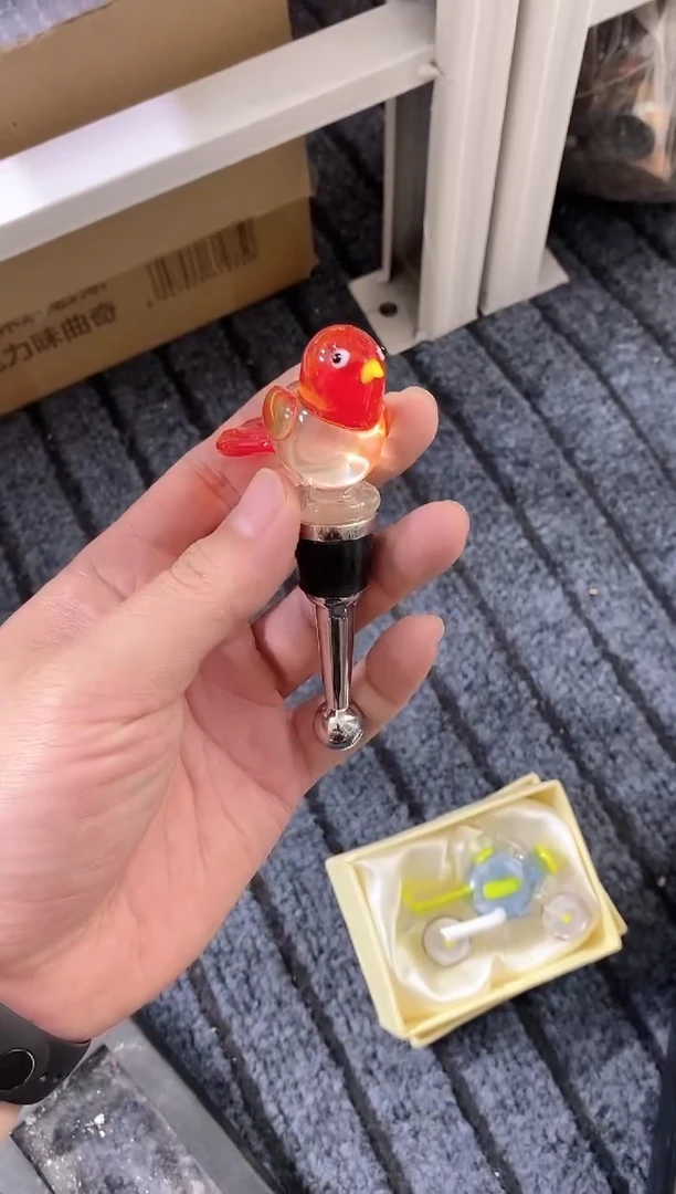 琉璃手工艺品酒塞鸟