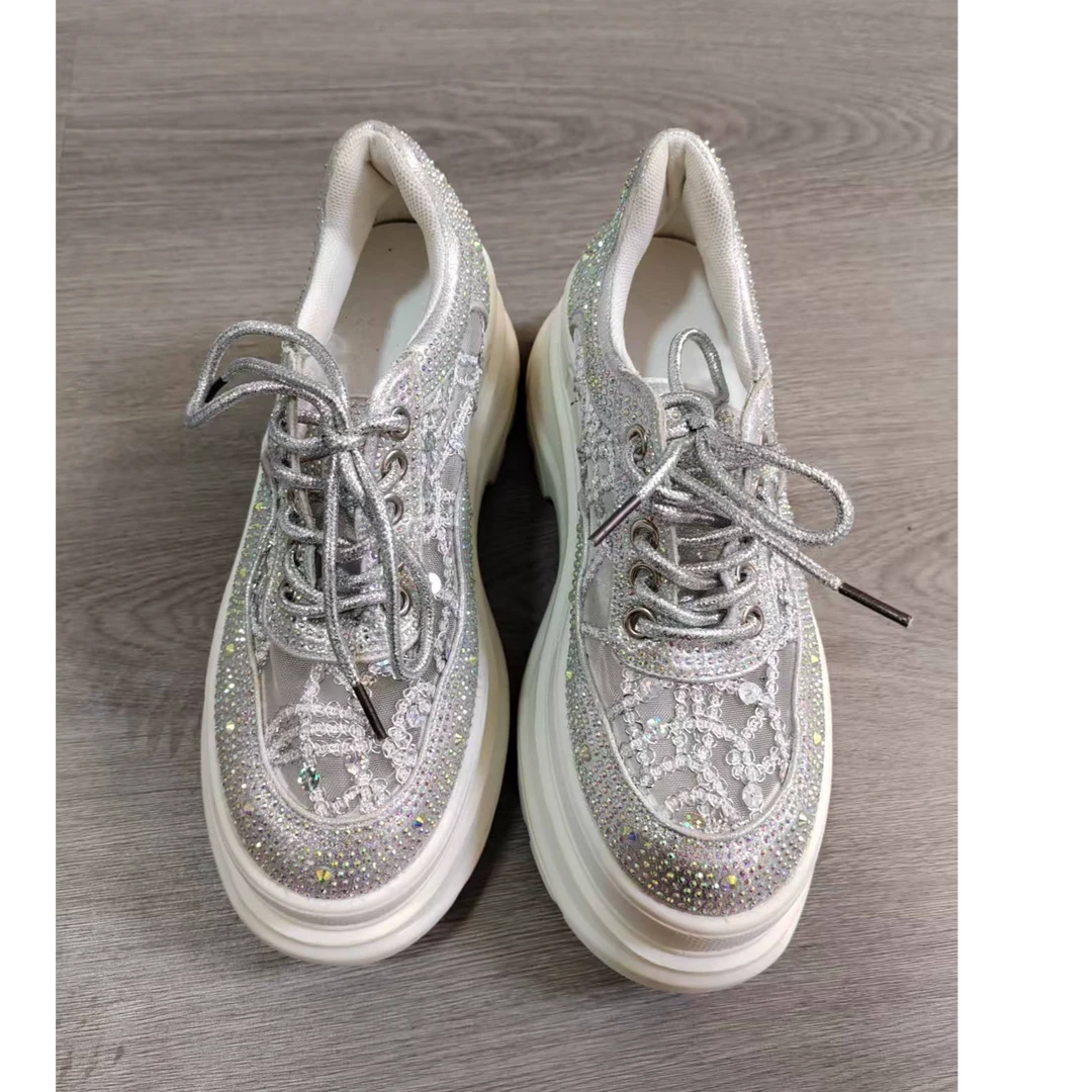 春夏秋鞋子，休闲女款，时尚百搭，女士潮流