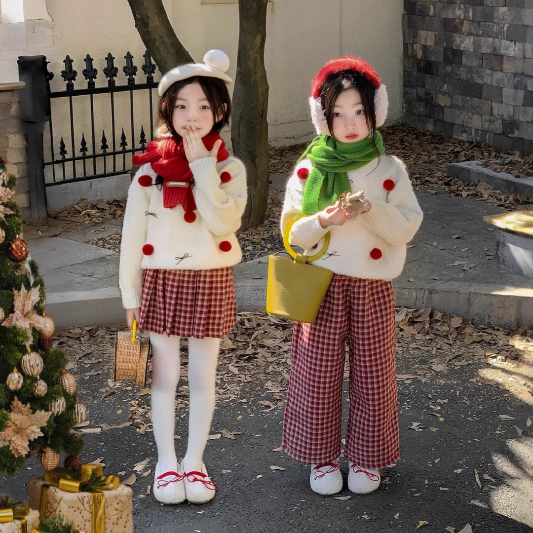 大橙子Studio冬季女童圣诞新年小毛球套头毛衣毛呢加绒格子裤套装