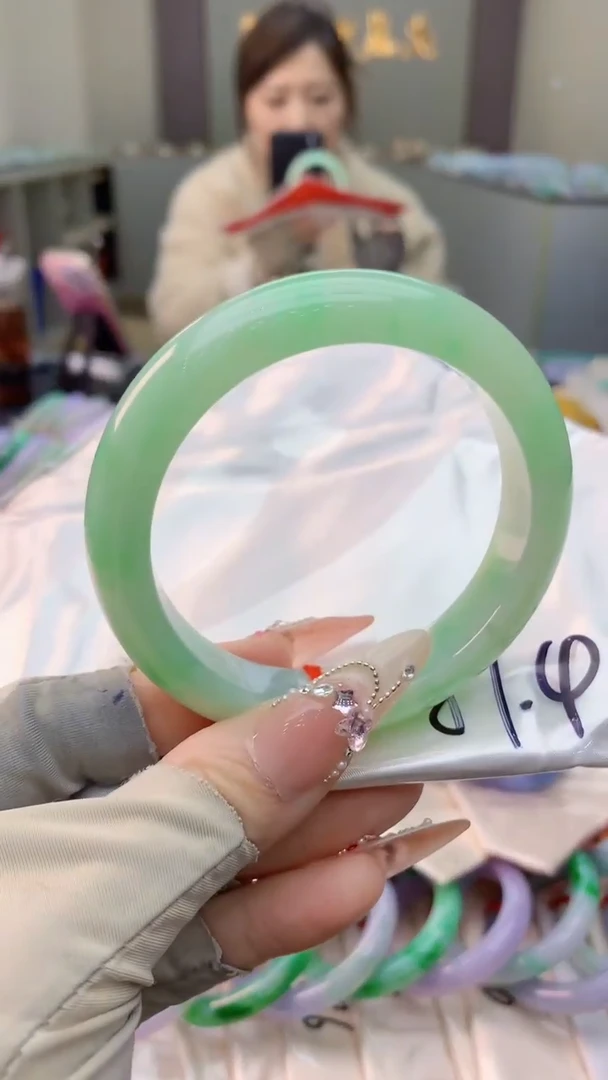 未镶嵌手镯翡翠0668707540