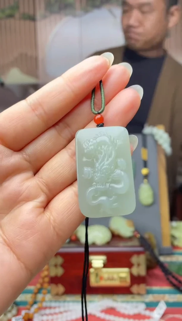 未镶嵌和田玉挂件拍一发一
