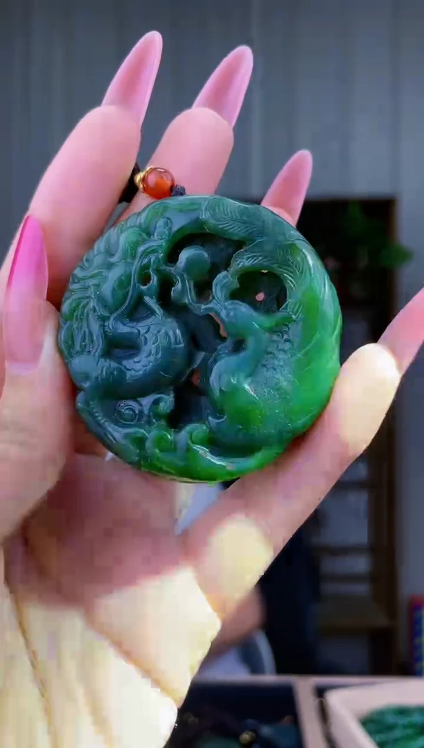和田玉未镶嵌挂件拍一发一，多样性发货！