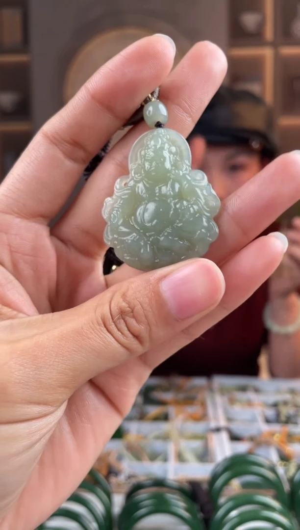 颈饰未镶嵌和田玉拍一发一，拍一发一