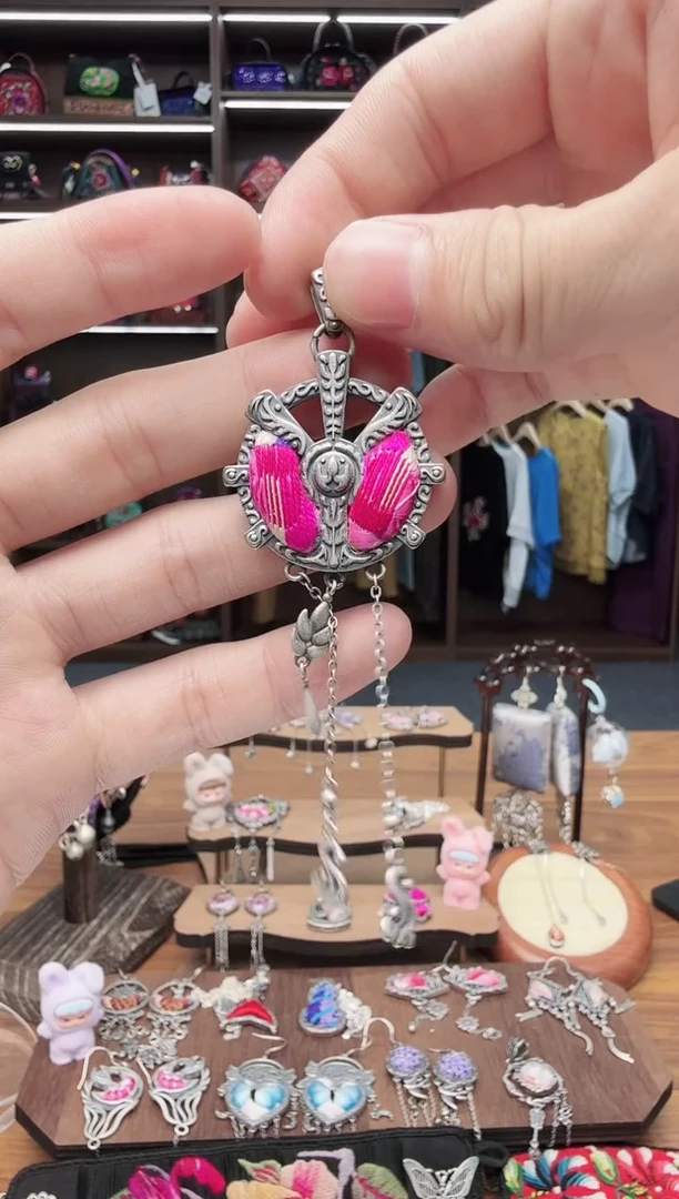 织绣82蒙阿苏苗绣传承旗舰店