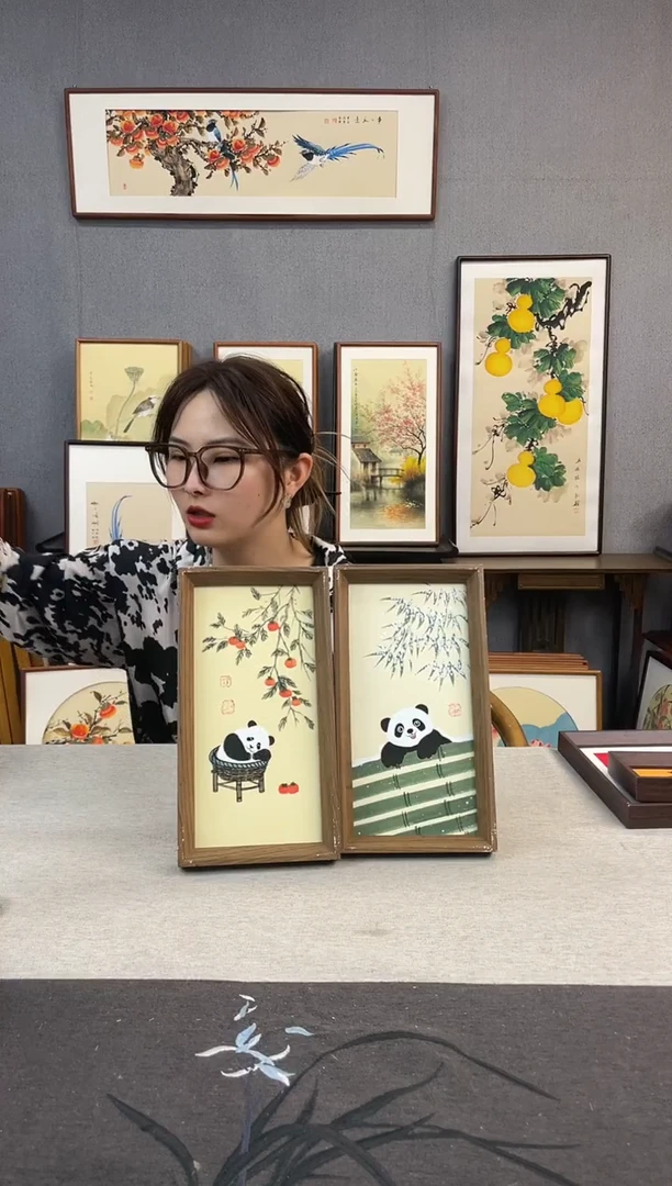 国画手写手绘带框作品-16*29-小熊猫2