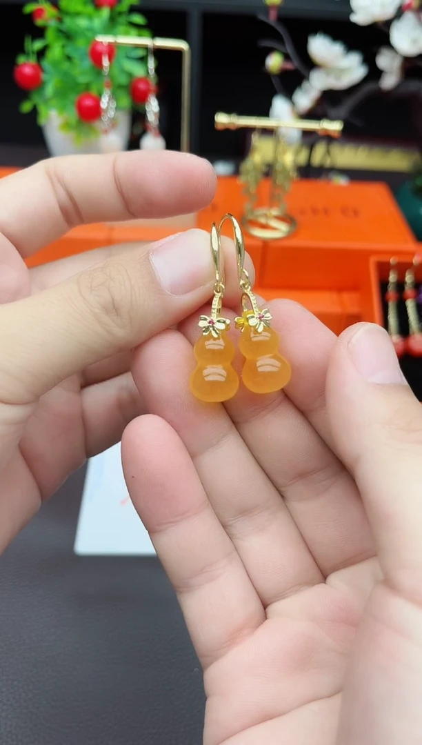 玛瑙/玉髓耳饰未镶嵌333000