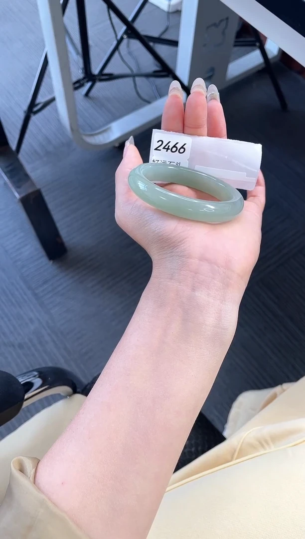 未镶嵌手镯石英质玉2466