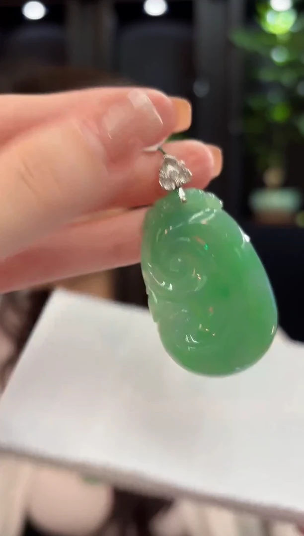 吊坠(不含链)18K金镶嵌翡翠 缅甸A货/支持复检/一件