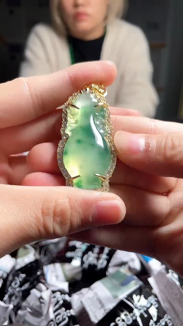 猛子收货（精美饰品）HFH585