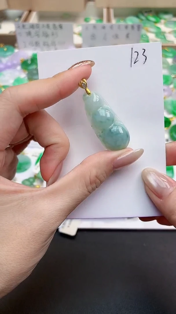 颈饰未镶嵌翡翠天然缅甸A货翡翠