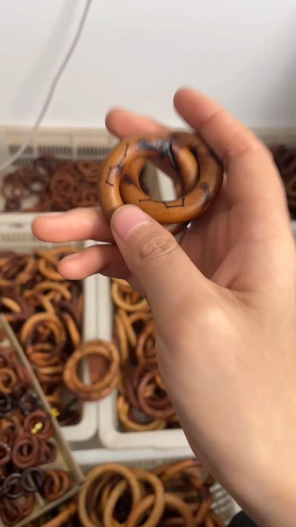 【闪购商品】木枣木刻星小乾坤圈微瑕随机发