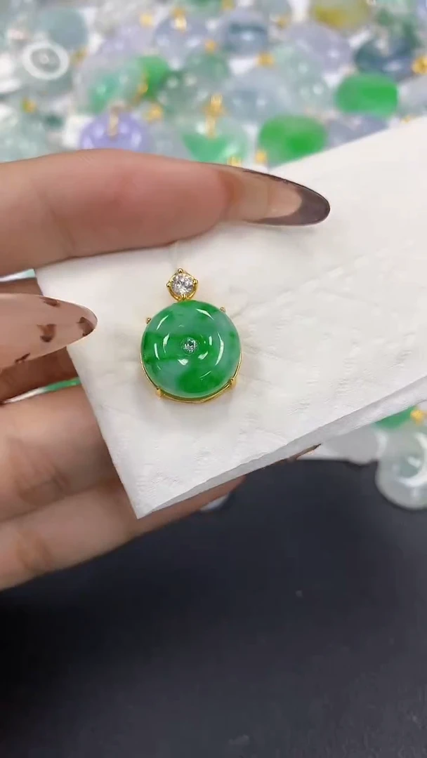 颈饰银S925镶嵌翡翠a货假一赔三支持复检百元上9元证书费自理