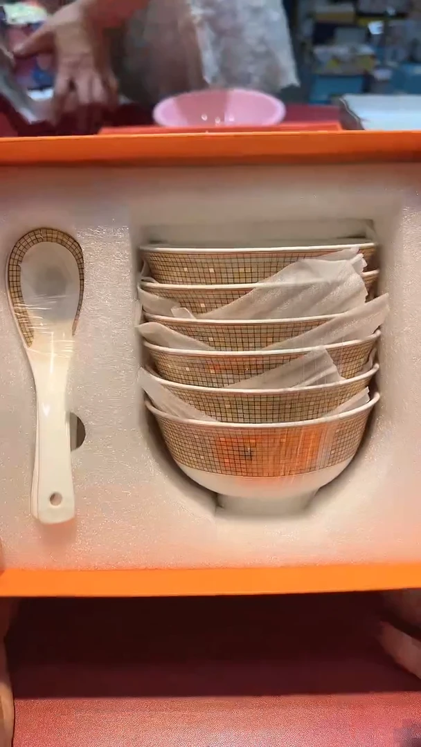 【闪购商品】瓷片锅碗瓢盆一件不剩