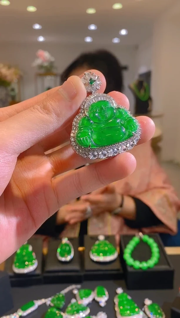 吊坠(赠链)银S925镶嵌翡翠翡翠a货多样性发