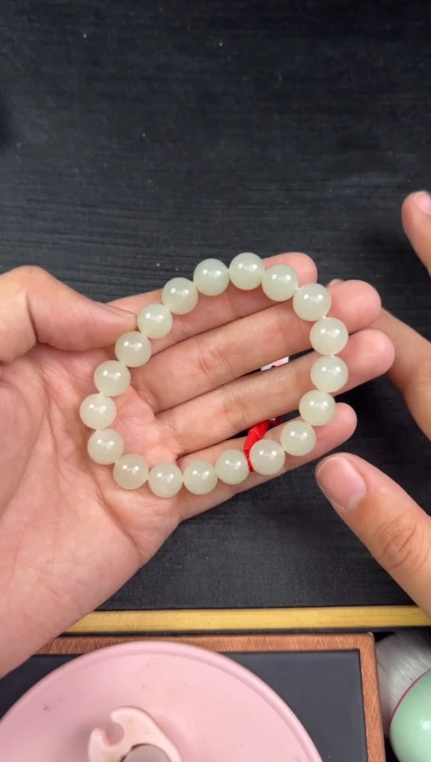 【闪购商品】和田玉手串未镶嵌且末金山微色差卡10