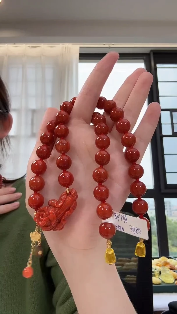 颈饰未镶嵌南红玛瑙项链