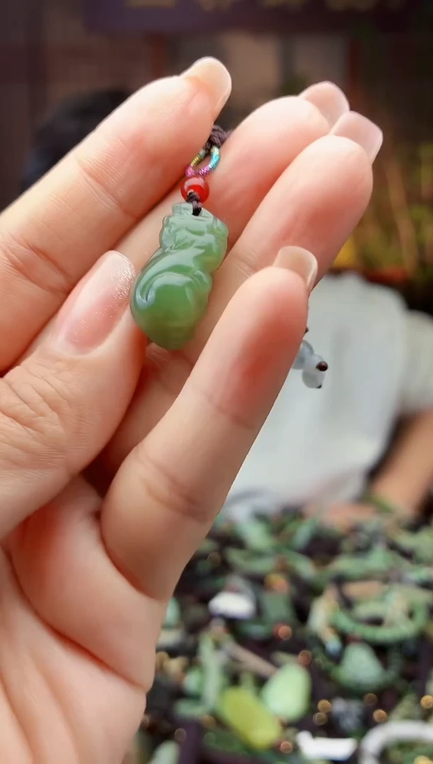 颈饰未镶嵌和田玉多样性发货拍一发一