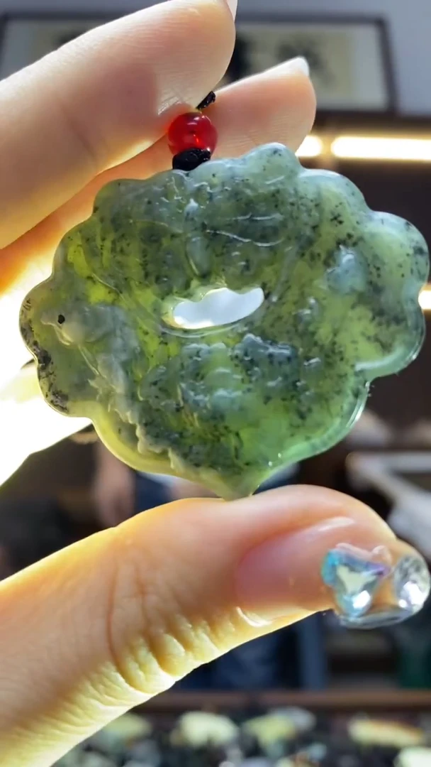 未镶嵌岫玉挂件