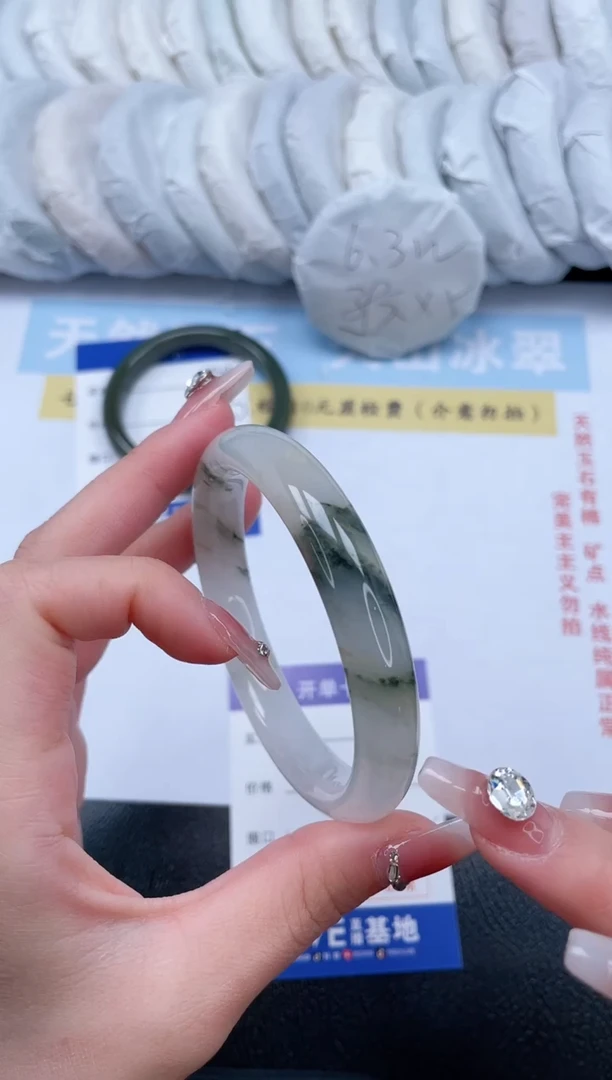 【闪购商品】石英质玉手镯未镶嵌T140-61.2