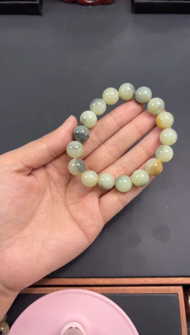 【闪购商品】和田玉手串未镶嵌若羌微色差卡12