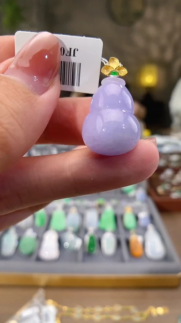 吊坠(不含链)18K金镶嵌翡翠葫芦