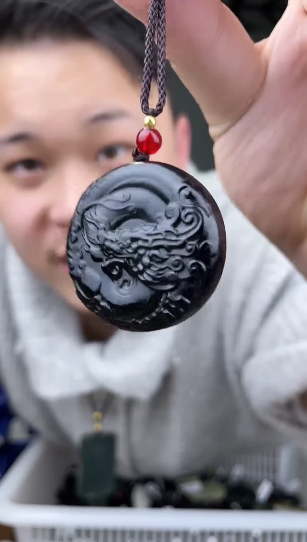 未镶嵌和田玉挂件1