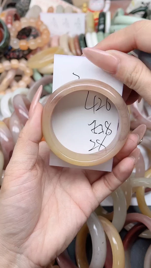 未镶嵌手镯石英质玉426