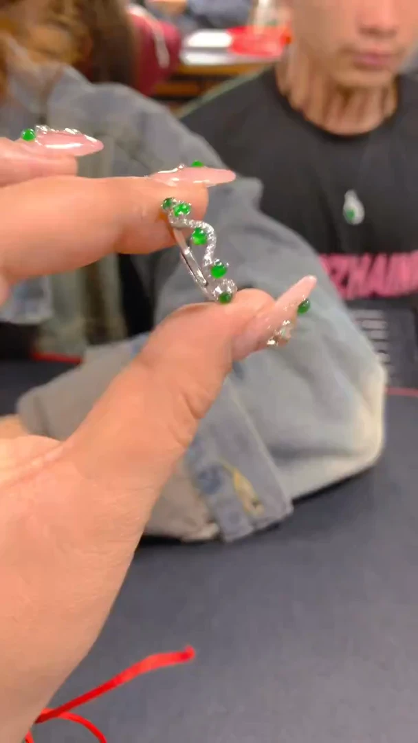 【闪购商品】翡翠戒指未镶嵌0732445589多样性发其一