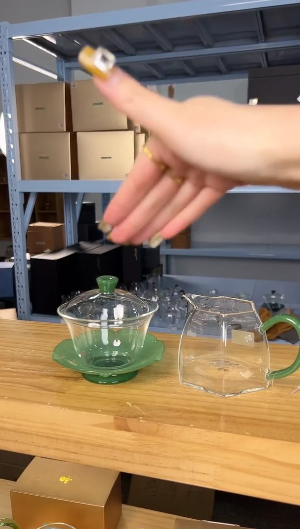 荷叶盖碗+棱然茶海 翡翠玉