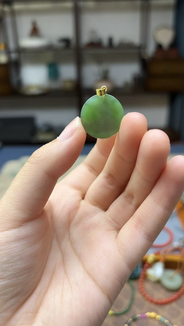 颈饰银S925镶嵌和田玉s925银和田玉圆牌吊坠ZD