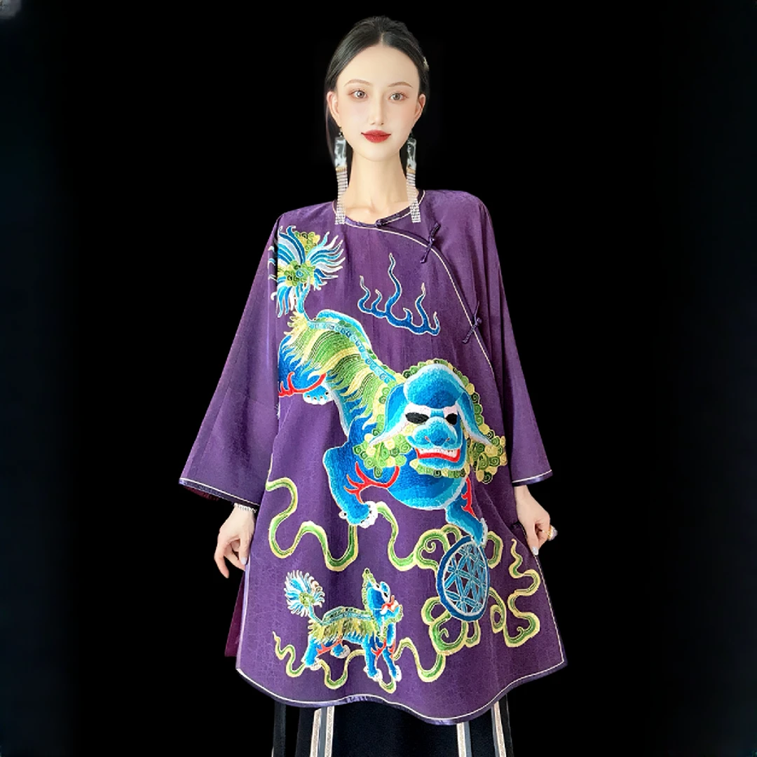 【定制专拍5】手工刺绣子母狮圆领斜襟长袖重工刺绣太太服