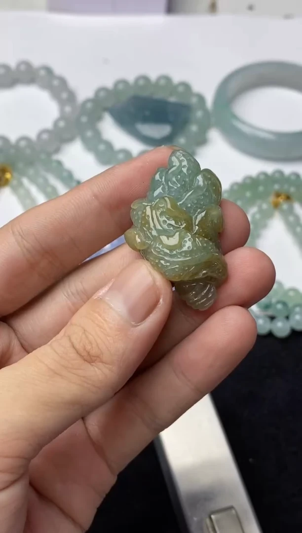 未镶嵌定制翡翠定制翡翠