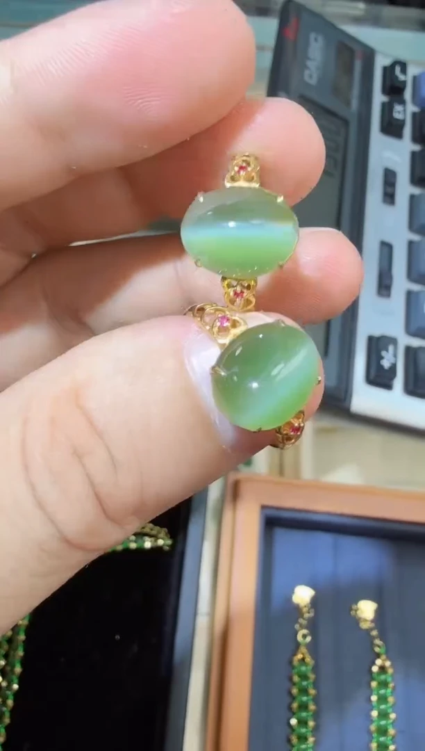 和田玉18K金镶嵌戒指猫眼戒指 j15