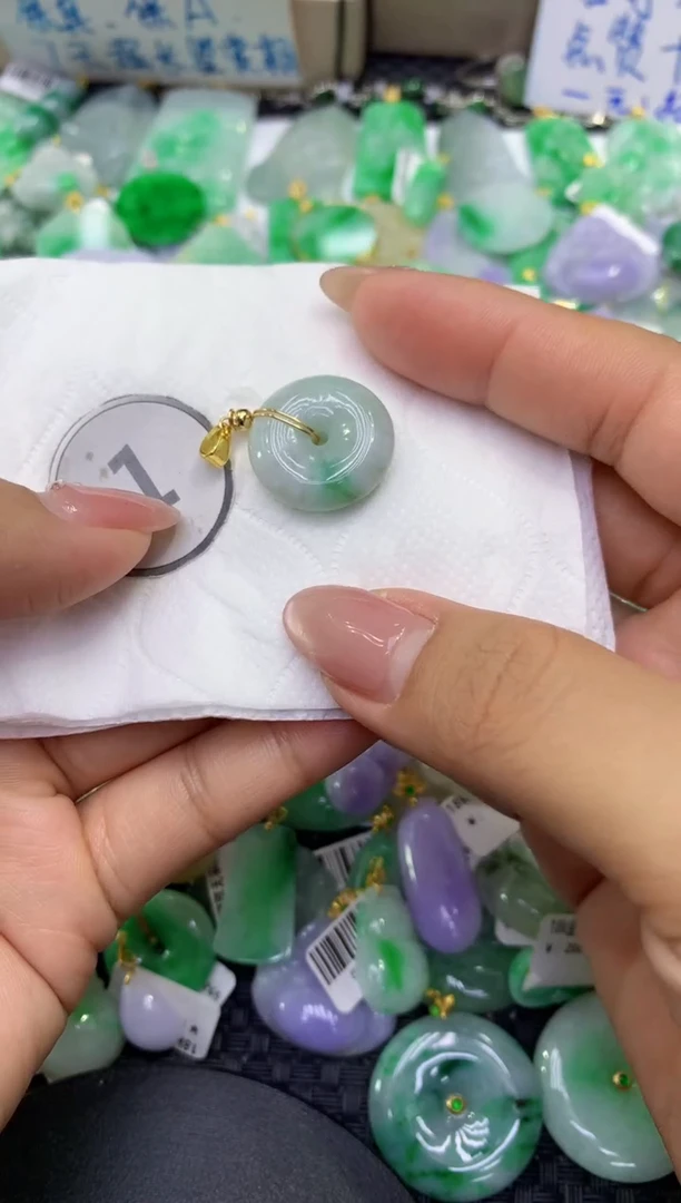 颈饰未镶嵌翡翠天然缅甸A货翡翠