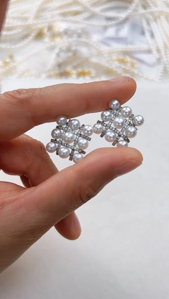 【闪购商品】淡水珍珠耳饰合金银色棋盘