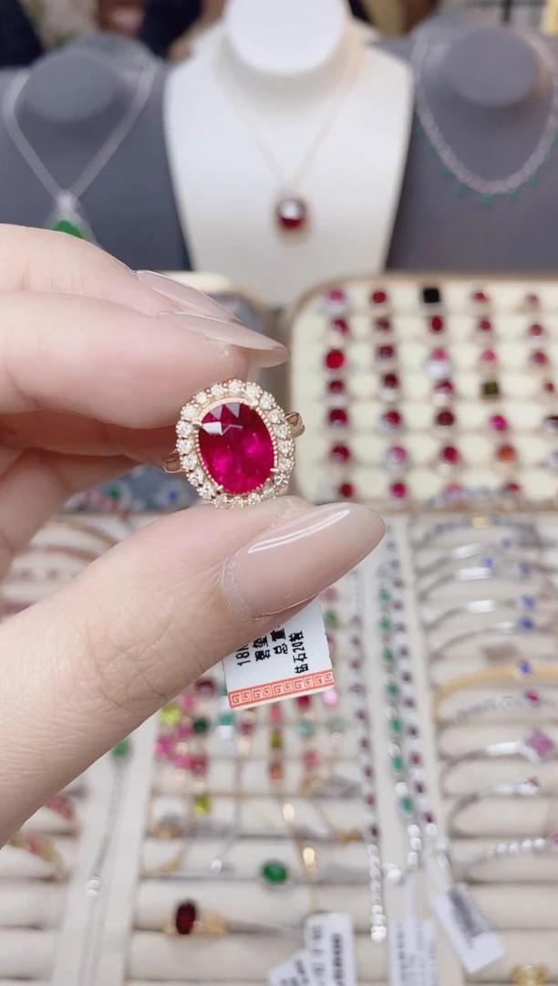 18K金镶嵌戒指红色碧玺-4.1ct