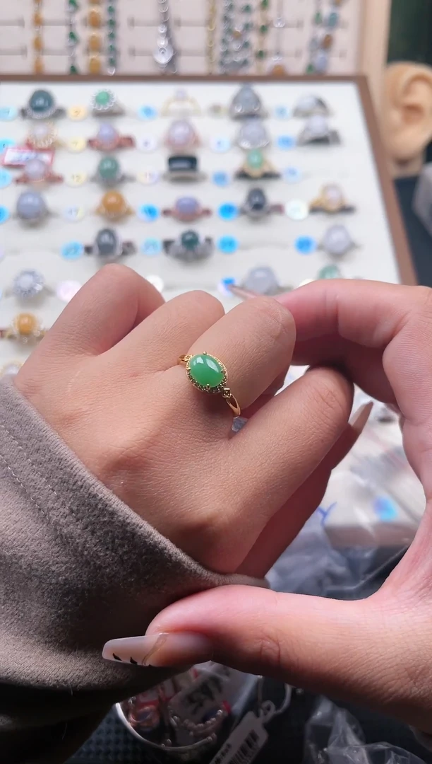 【闪购商品】翡翠戒指银S925镶嵌天然A货翡翠戒指