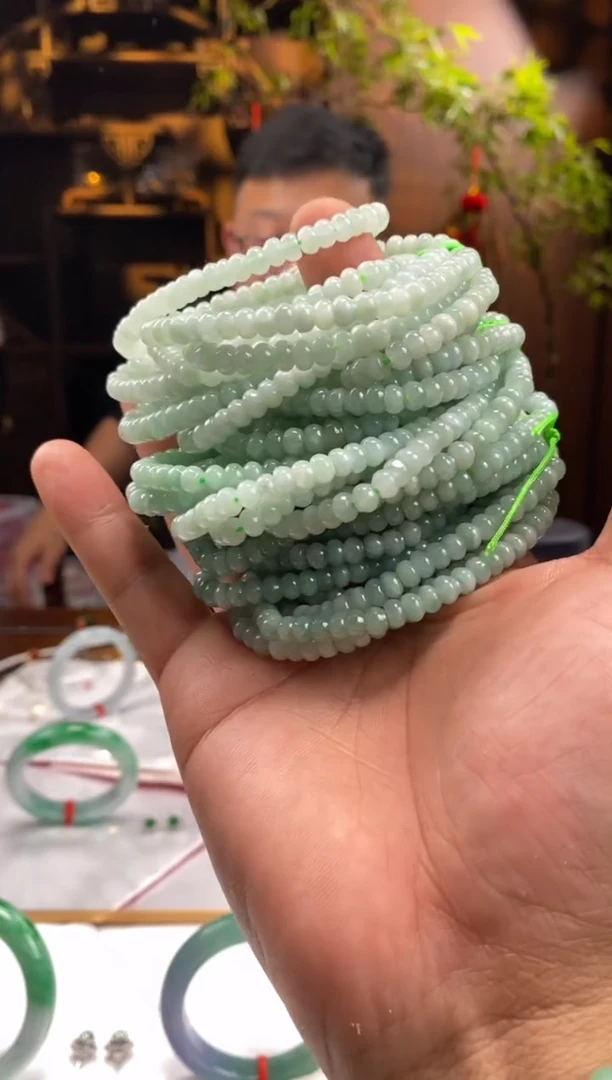 吊坠(不含链)未镶嵌翡翠多样性随机发其一x383