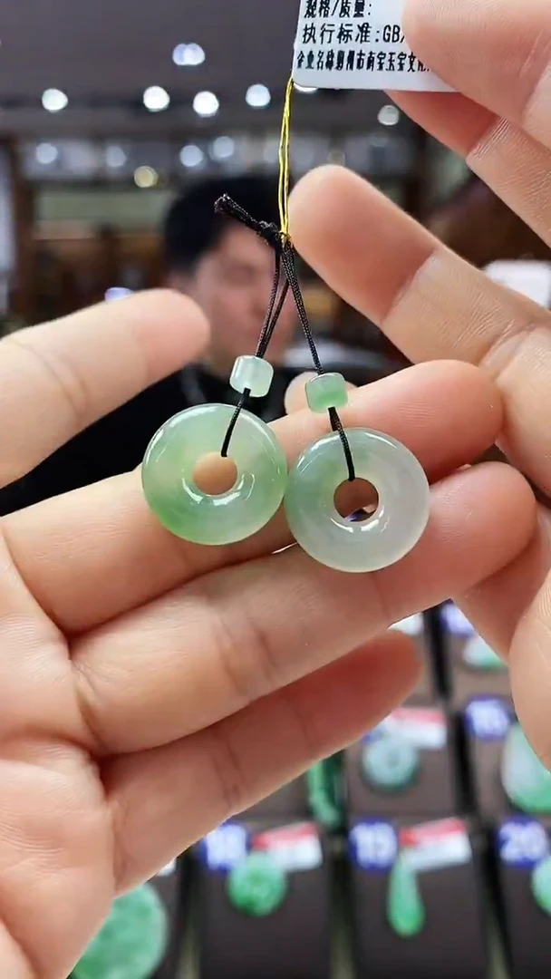 颈饰未镶嵌翡翠甜甜圈