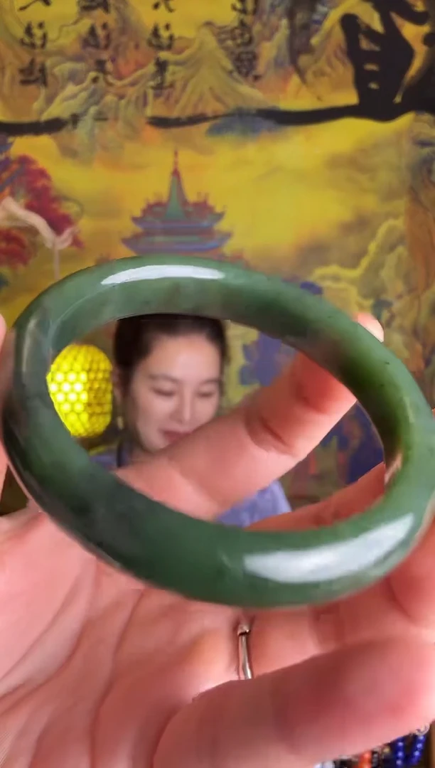 未镶嵌手镯和田玉和田碧玉手镯