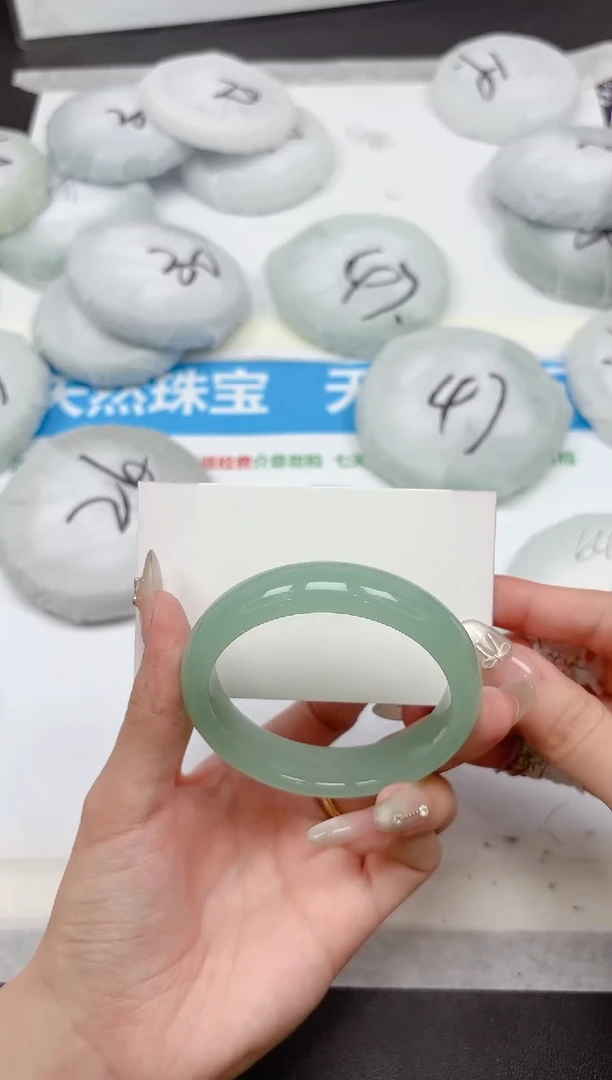 未镶嵌手镯石英质玉338-55.0