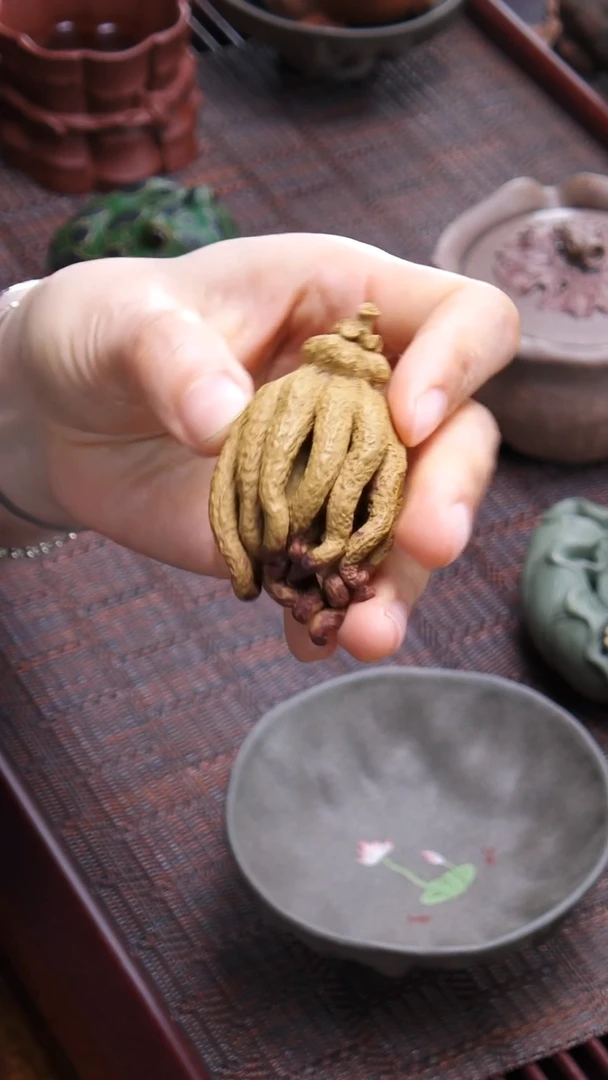 【闪购商品】紫砂茶宠张月《佛手》