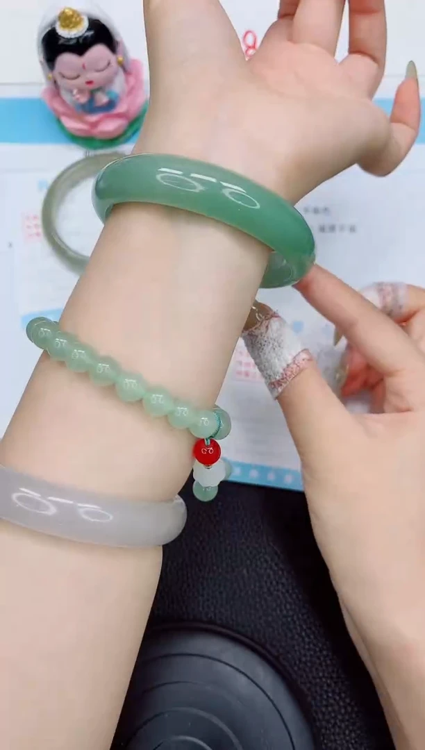 石英质玉手镯未镶嵌226-60