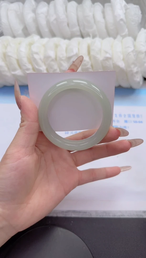 石英质玉手镯未镶嵌19-50.5