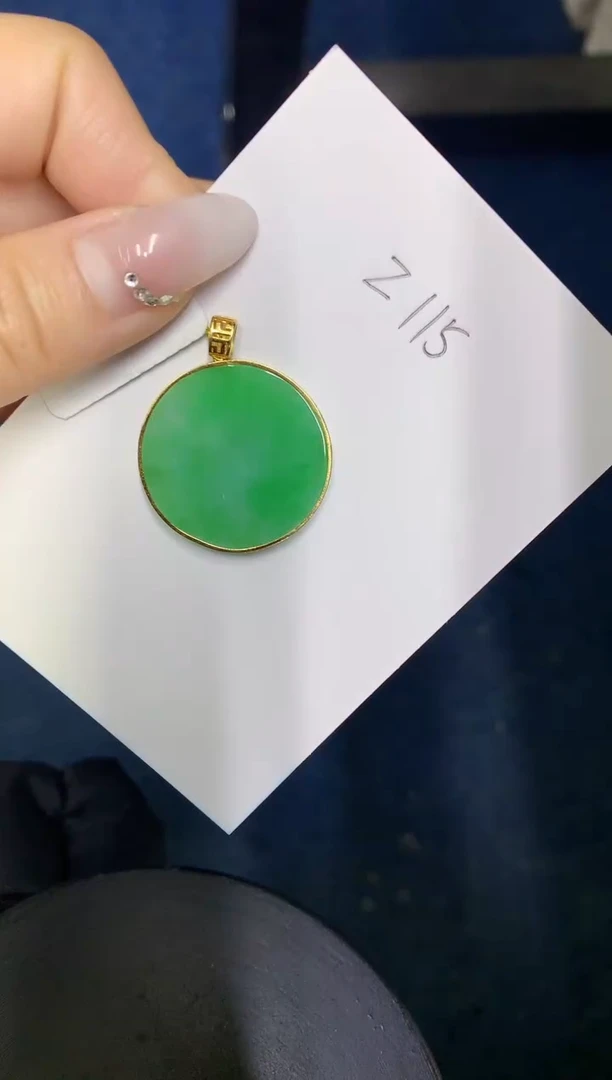 【闪购商品】翡翠颈饰18K金镶嵌0000000000