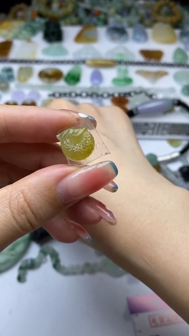 未镶嵌定制翡翠毛货定制不退不换